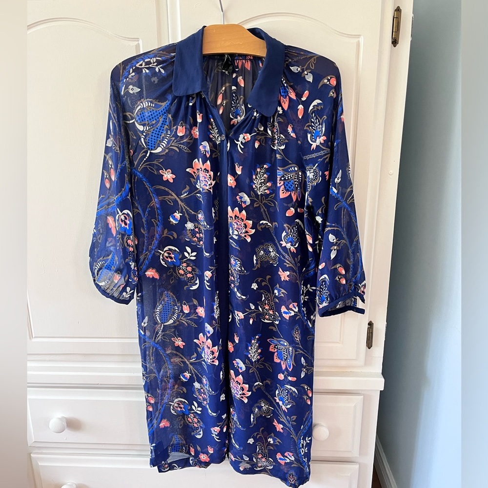 Club Monaco 100% Silk Floral long blouse / kimono / duster